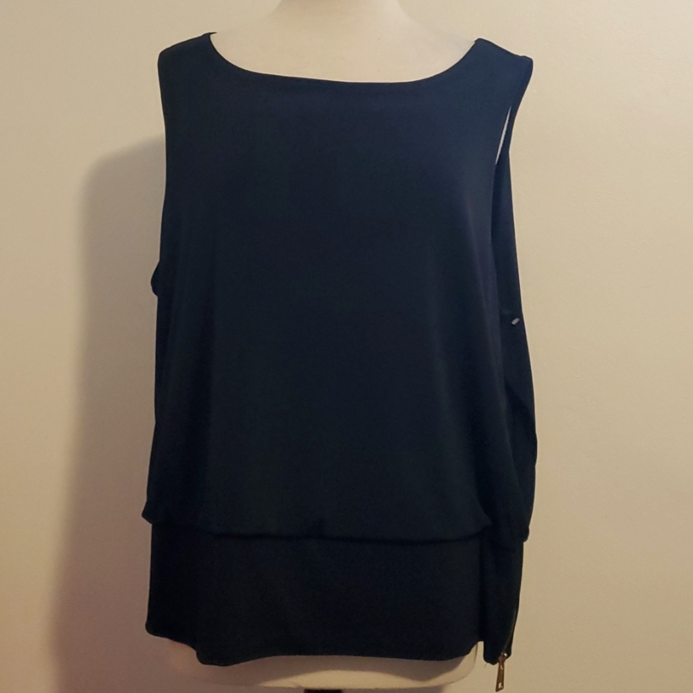 3 For $15 EUC Alfani Black Sleeveless Blouse with Goldtone Side Zipper